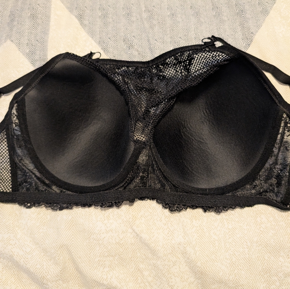 Christian Siriano Lace Bra With Underwire - Picture 3 of 6